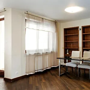 Szucha Apartment